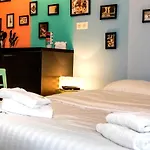 Appartement Studio Le Pergaud Topdestination-dijon - Centre - Classe 2 Etoiles *